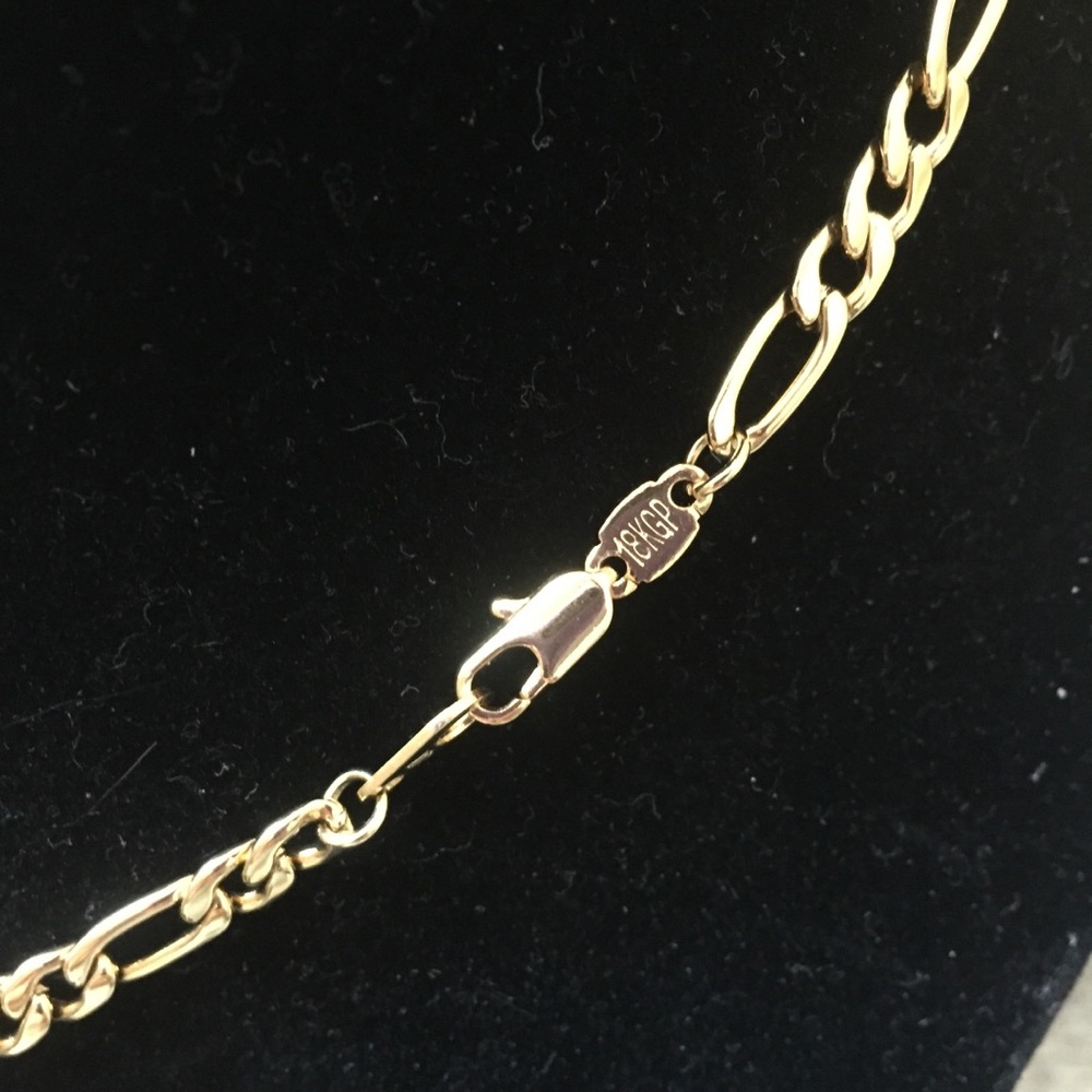 18k Gold Plated Letters pendant w. chain - Picture 4 of 7